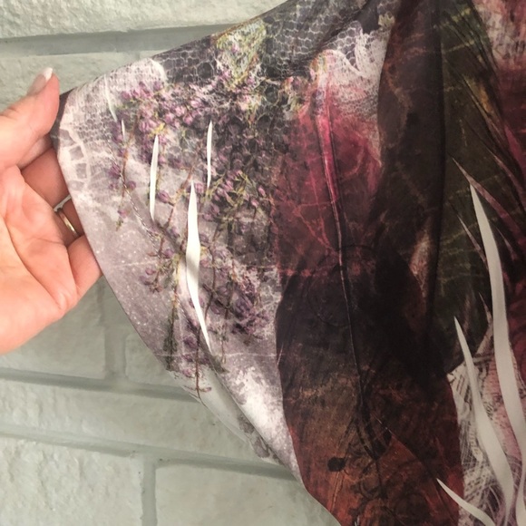 Charlotte Russe butterfly top - Picture 4 of 7